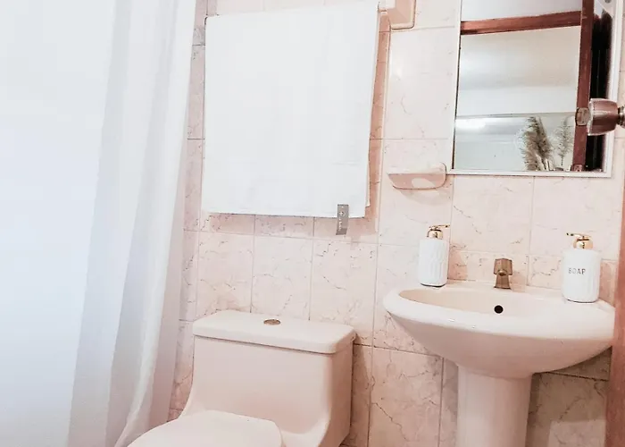 3 Bedroom Main Avenue - Appartamento *